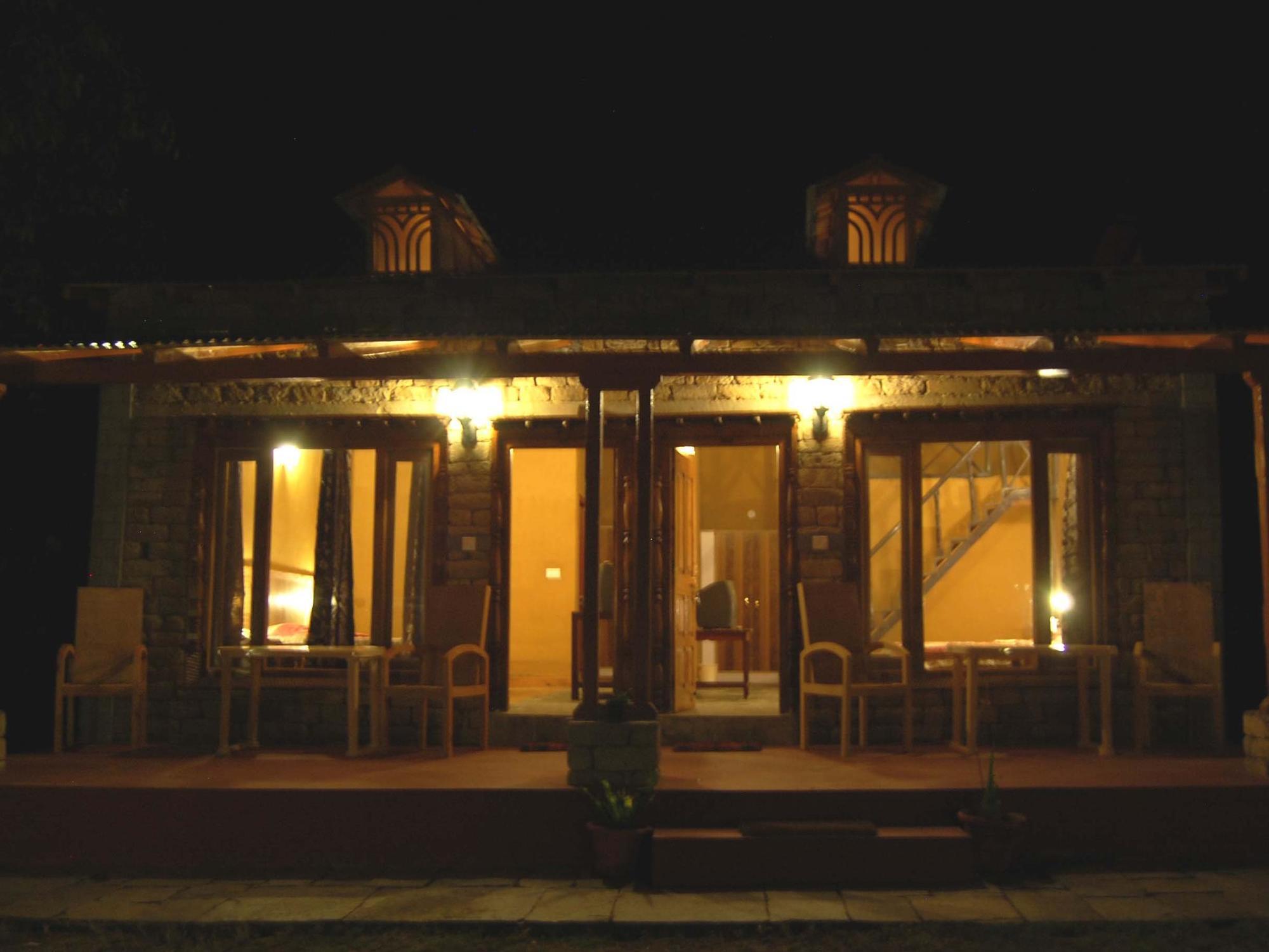 Chevron Mountain Villa Kausani Exteriér fotografie